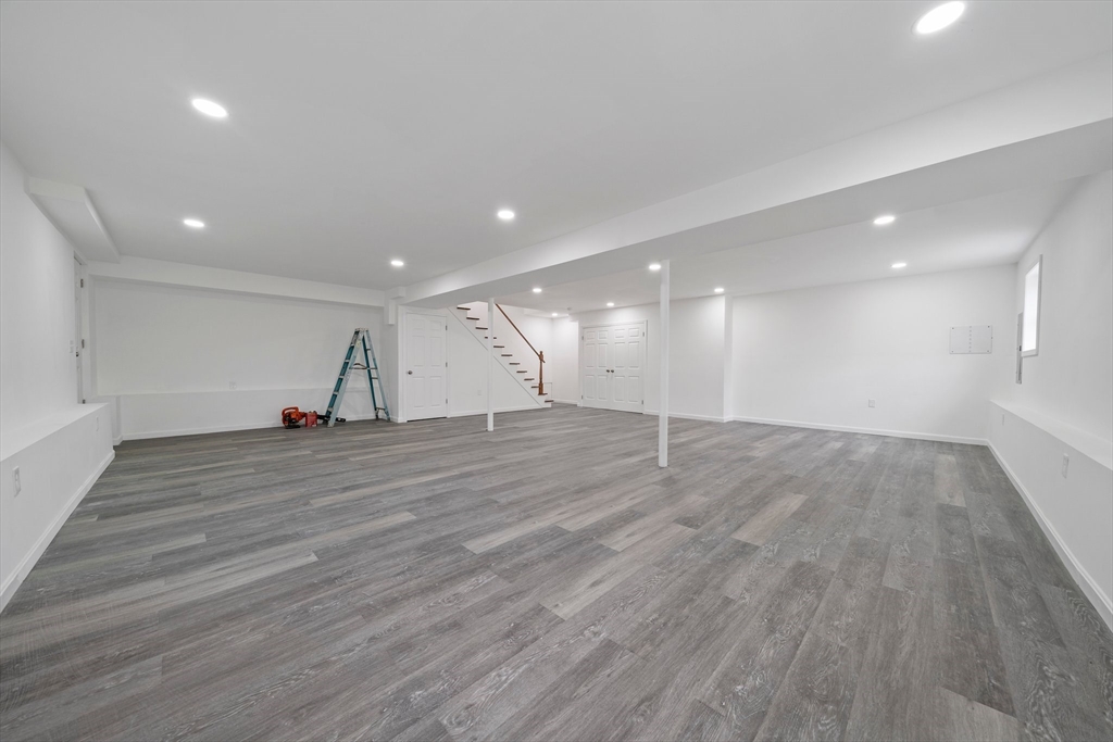 3 bed, 2 bath apartment for rent at 13 Broadway Unit 2, Raynham Center — photo 30 of 33