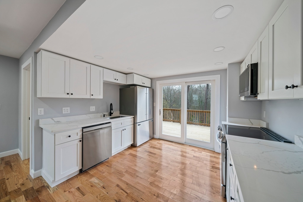 3 bed, 2 bath apartment for rent at 13 Broadway Unit 2, Raynham Center — photo 5 of 33