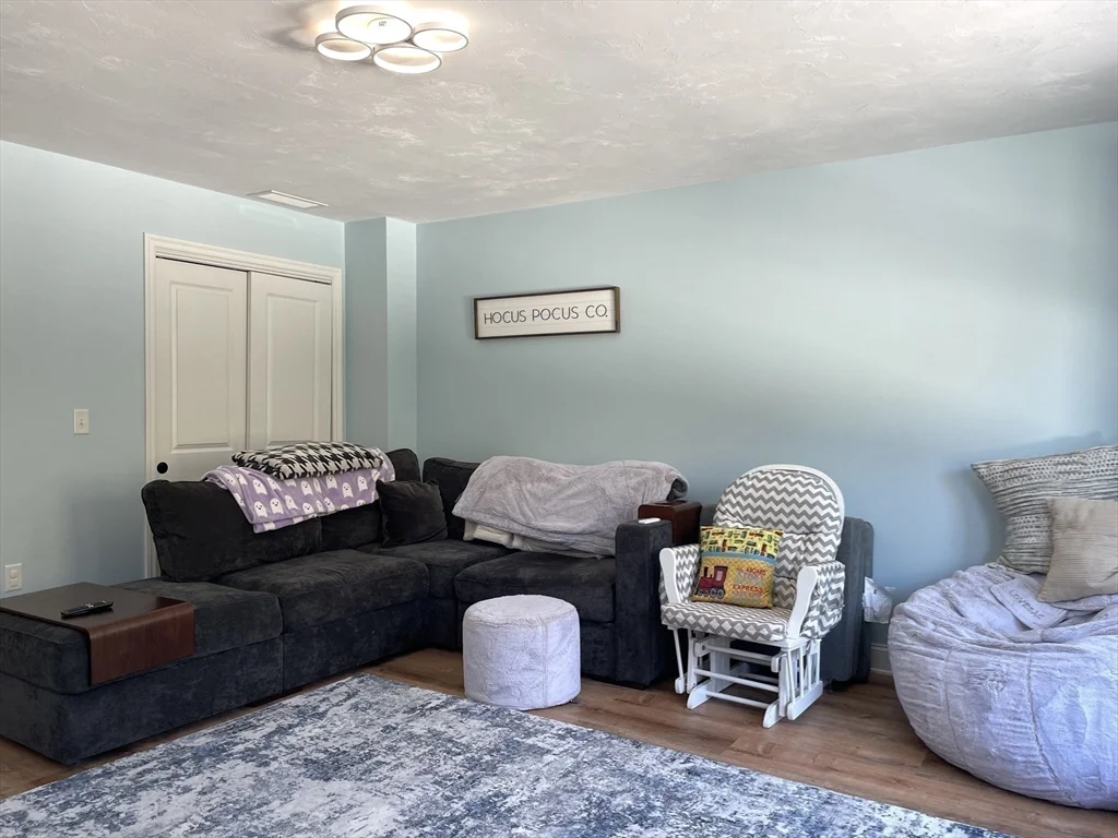 3 bed, 2 bath apartment for rent at 13 Buckingham Rd Unit 13, Tewksbury — photo 20 of 31
