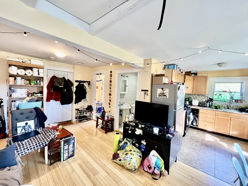 3 bed, 1 bath apartment for rent at 13 Centre St Unit 2, Roxbury
