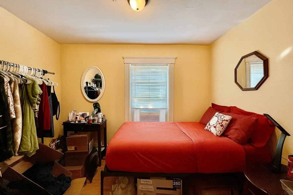 3 bed, 1 bath apartment for rent at 13 Centre St Unit 2, Roxbury — photo 12 of 18