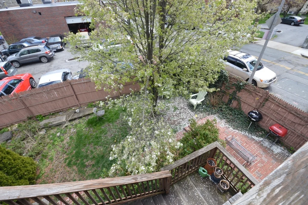 3 bed, 1 bath apartment for rent at 13 Centre St Unit 2, Roxbury — photo 15 of 18