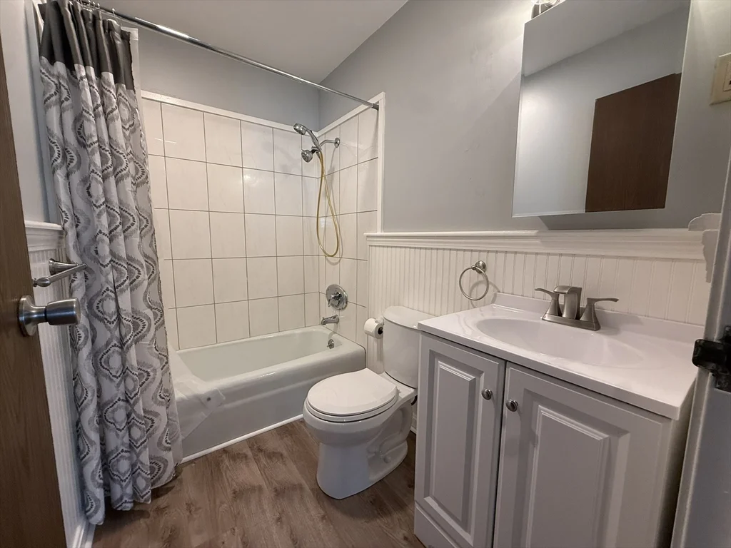2 bed, 1 bath apartment for rent at 13 Chapel Hill Dr Unit 9, Braintree Highlands — photo 9 of 12