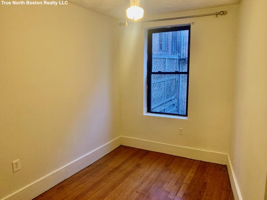 1 bed, 1 bath apartment for rent at 13 Charter St Unit 2R, North End — photo 15 of 19