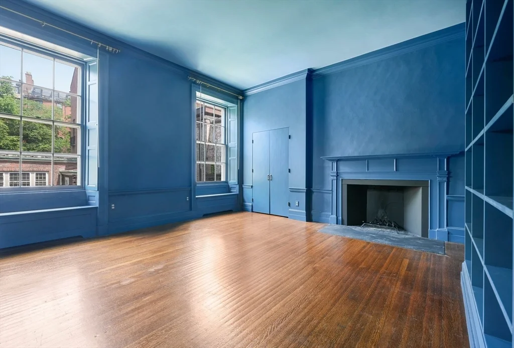 4 bed, 3 bath apartment for rent at 13 Chestnut St Unit 1, Beacon Hill — photo 13 of 25