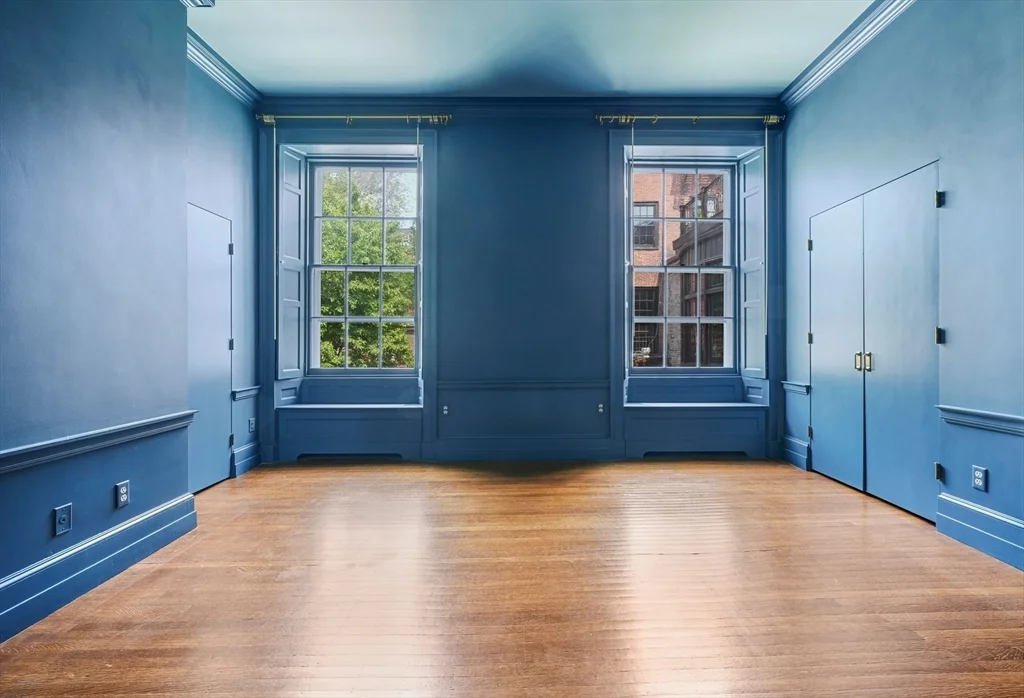 4 bed, 3 bath apartment for rent at 13 Chestnut St Unit 1, Beacon Hill — photo 12 of 25