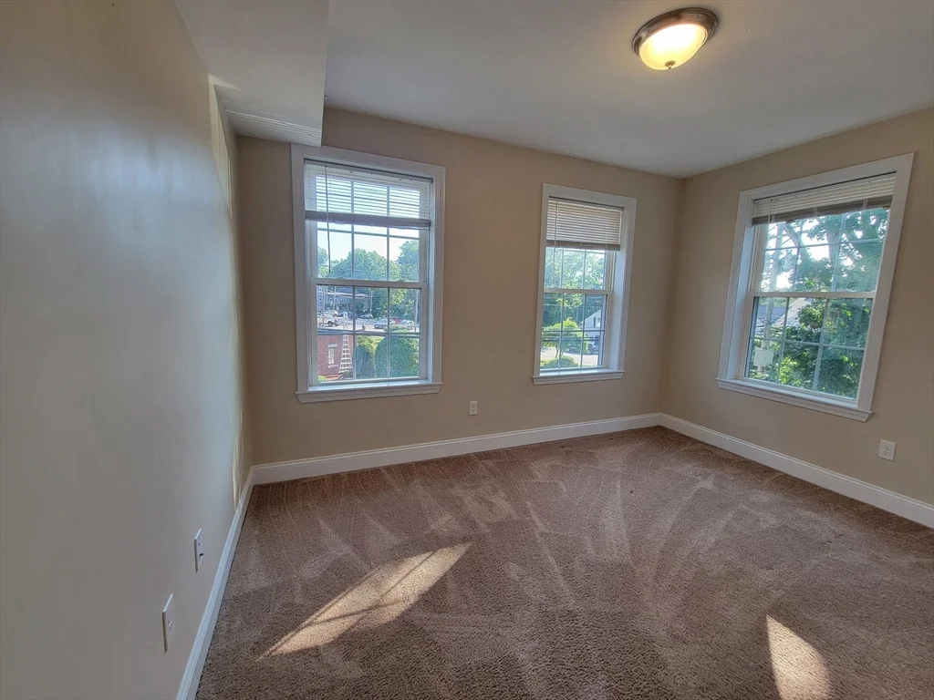 3 bed, 2 bath apartment for rent at 13 Church St Unit N/A, Franklin — photo 9 of 14