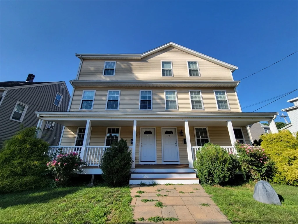 3 bed, 2 bath apartment for rent at 13 Church St Unit N/A, Franklin