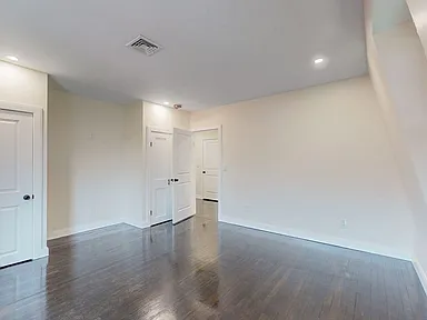 3 bed, 2 bath apartment for rent at 13 Clark Ave Unit 2, Chelsea — photo 4 of 11