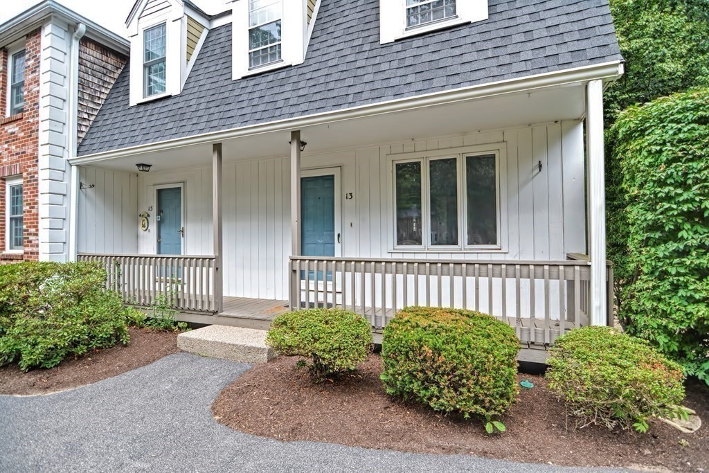 2 bed, 1 bath apartment for rent at 13 Colonial Dr Unit 13, Norton — photo 4 of 15