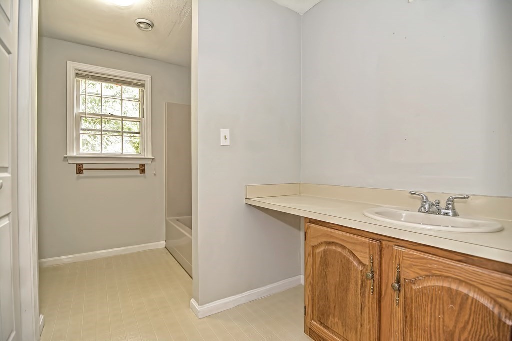 2 bed, 1 bath apartment for rent at 13 Colonial Dr Unit 13, Norton — photo 10 of 15