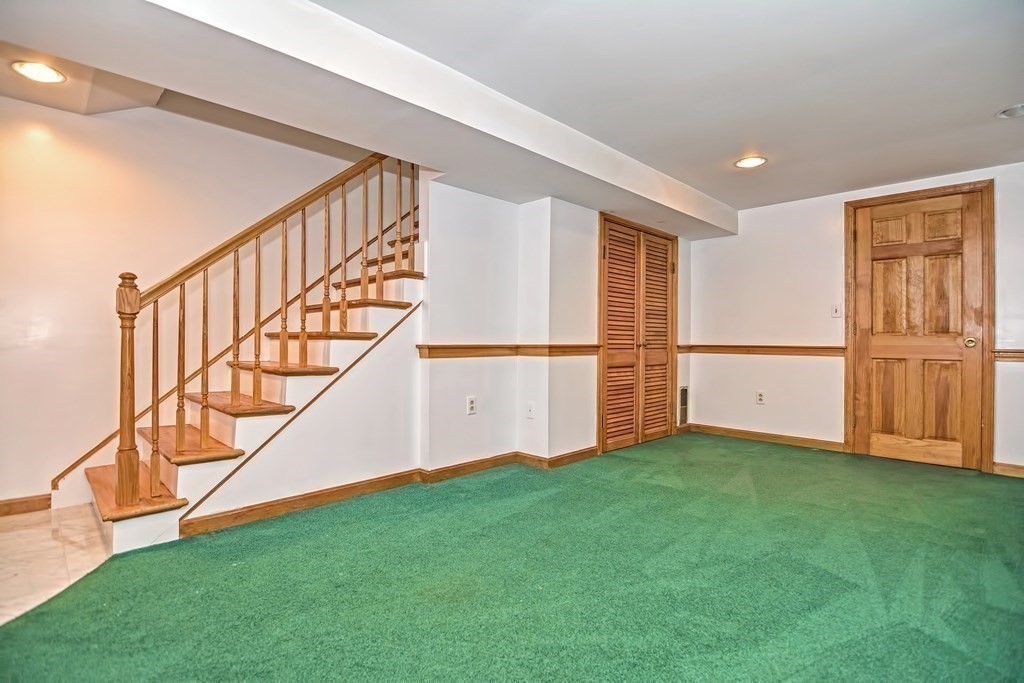 2 bed, 1 bath apartment for rent at 13 Colonial Dr Unit 13, Norton — photo 12 of 15