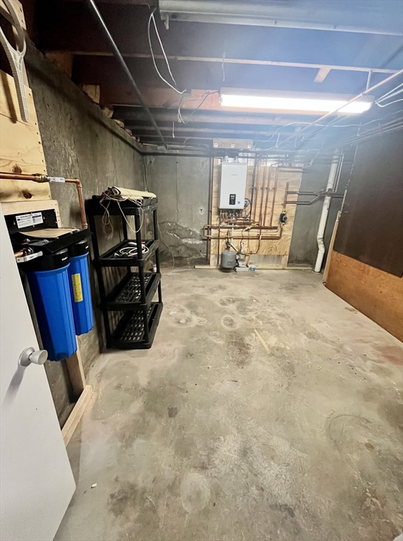 1 bed, 1 bath apartment for rent at 13 Columbine Rd Unit 2, Worcester — photo 15 of 19