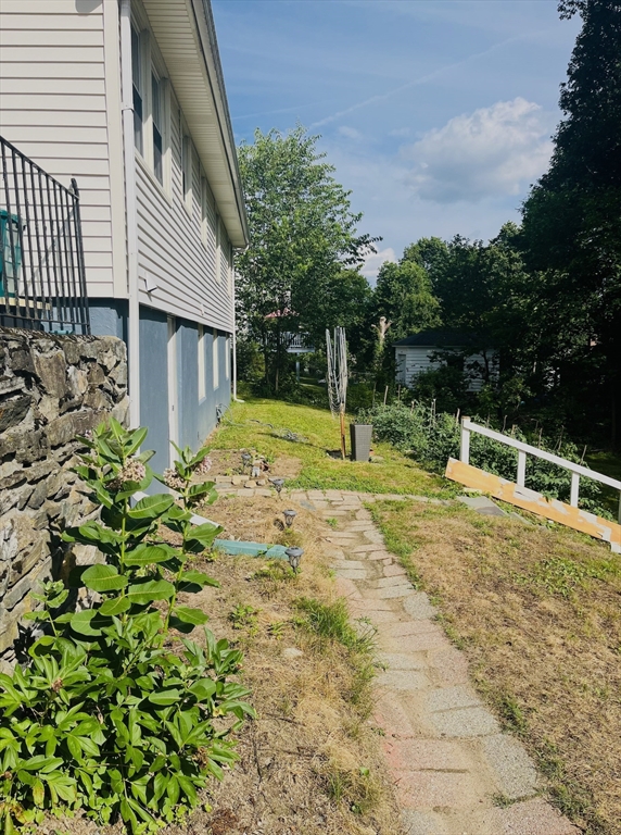 1 bed, 1 bath apartment for rent at 13 Columbine Rd Unit 2, Worcester — photo 18 of 19