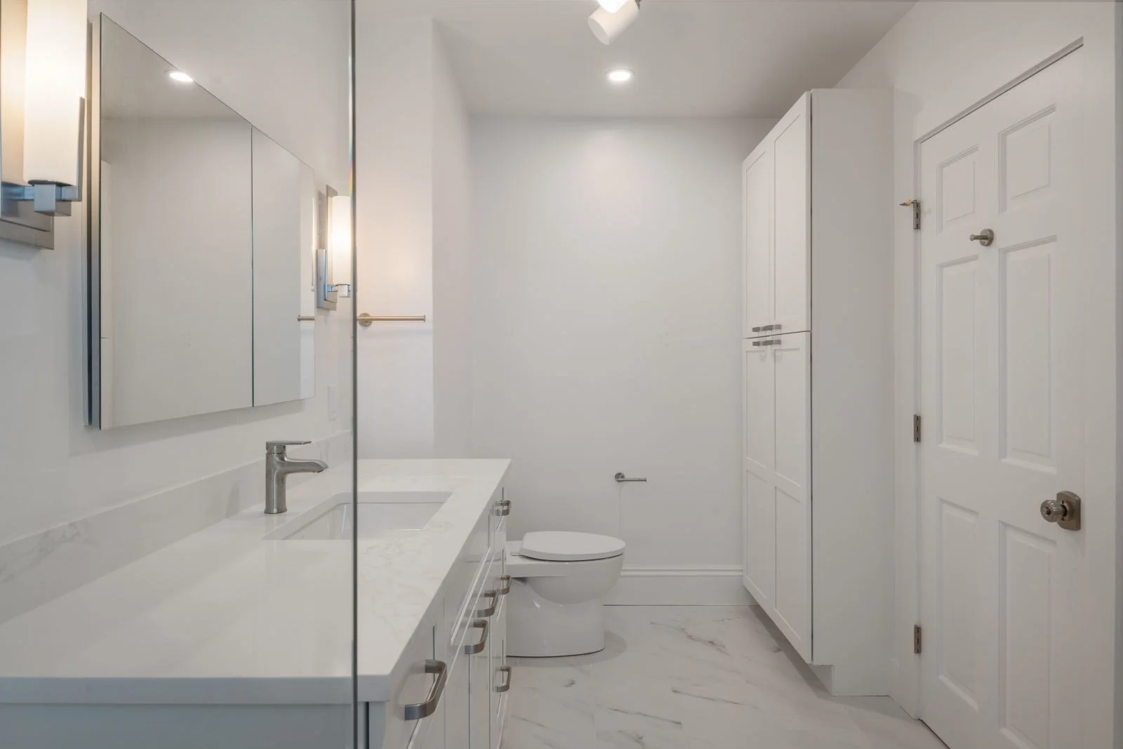 2 bed, 2 bath apartment for rent at 13 Concord Sqaure Unit 2, South End — photo 25 of 33