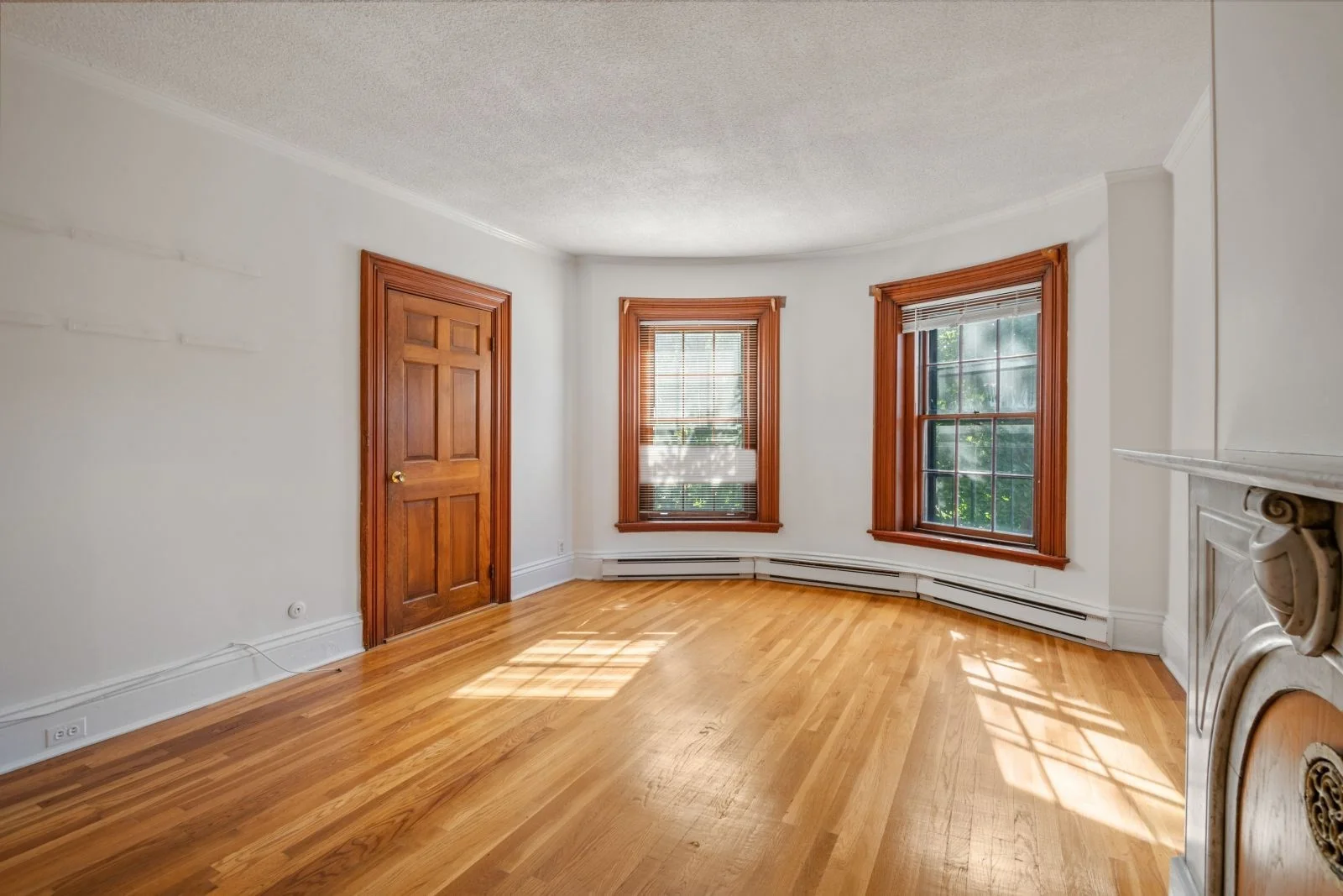 2 bed, 2 bath apartment for rent at 13 Concord Sqaure Unit 2, South End — photo 19 of 33