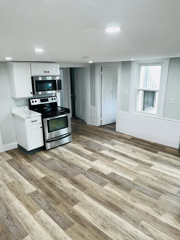 3 bed, 1 bath apartment for rent at 13 Crapo St Unit 2, Taunton — photo 1 of 12