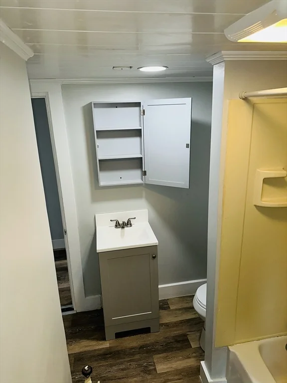 3 bed, 1 bath apartment for rent at 13 Crapo St Unit 2, Taunton — photo 9 of 12