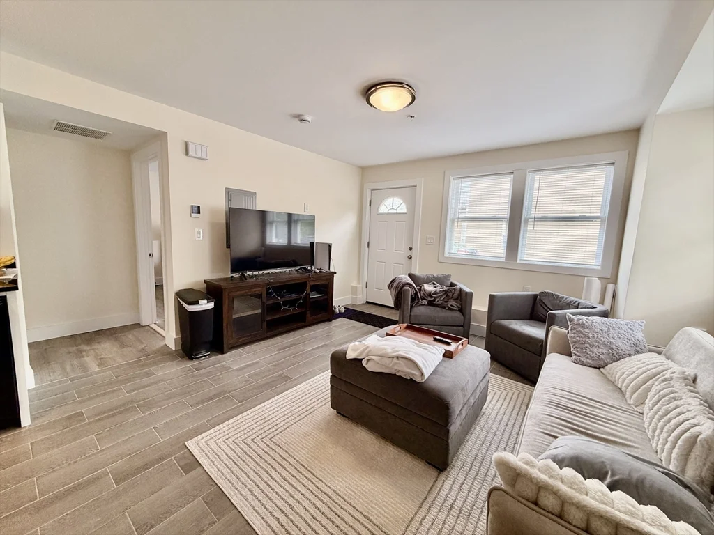 2 bed, 1 bath apartment for rent at 13 Dalby St Unit C, Nonantum — photo 2 of 11