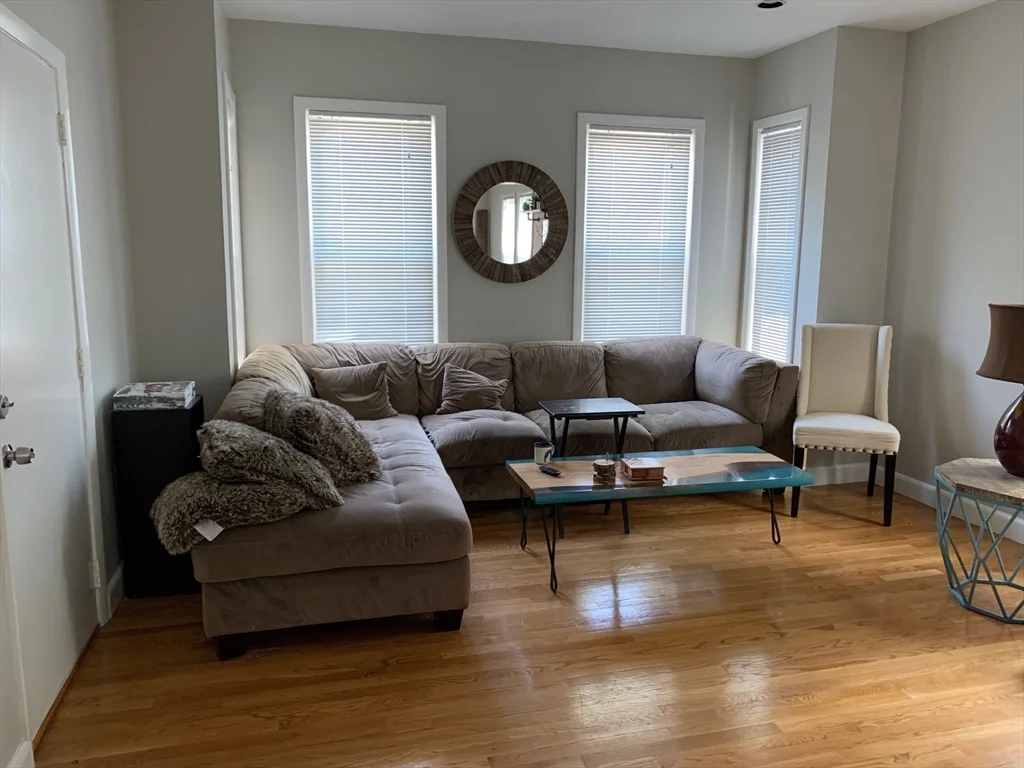 4 bed, 2 bath apartment for rent at 13 Dodge Unit 1, Riverside — photo 1 of 17
