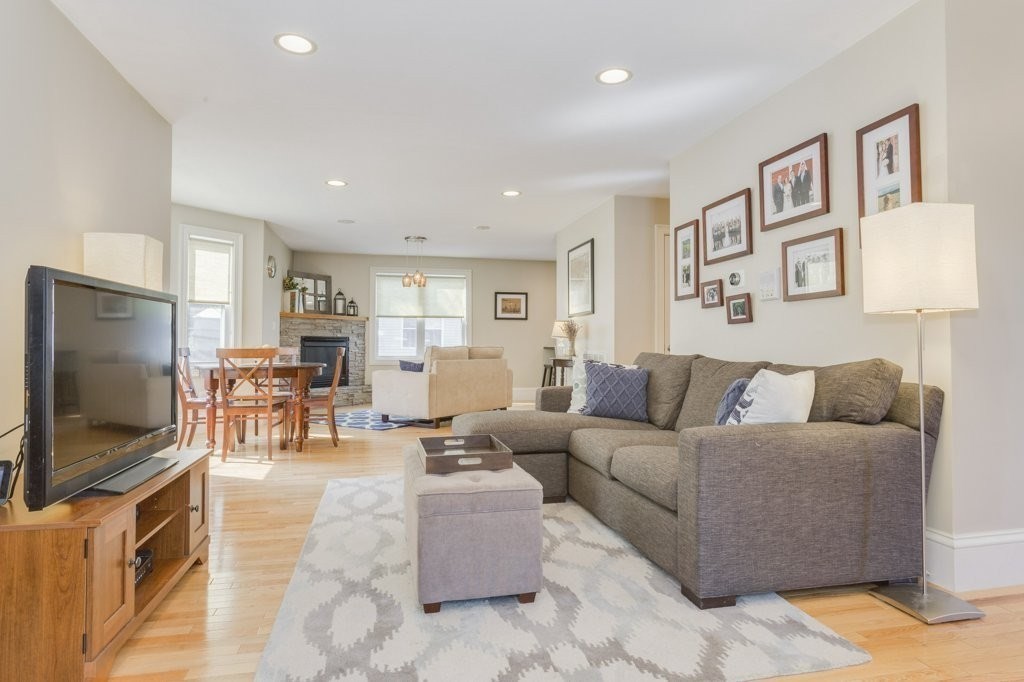 3 bed, 2 bath apartment for rent at 13 Downer Ct Unit 13, Dorchester — photo 7 of 23