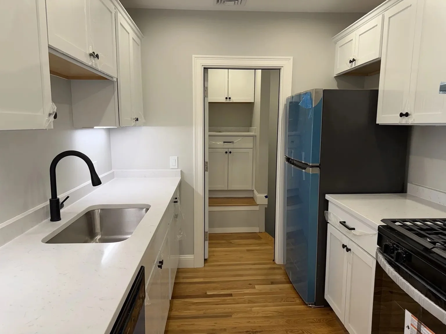 2 bed, 1 bath apartment for rent at 13 Ebbett Ave Unit 13, Quincy — photo 5 of 8
