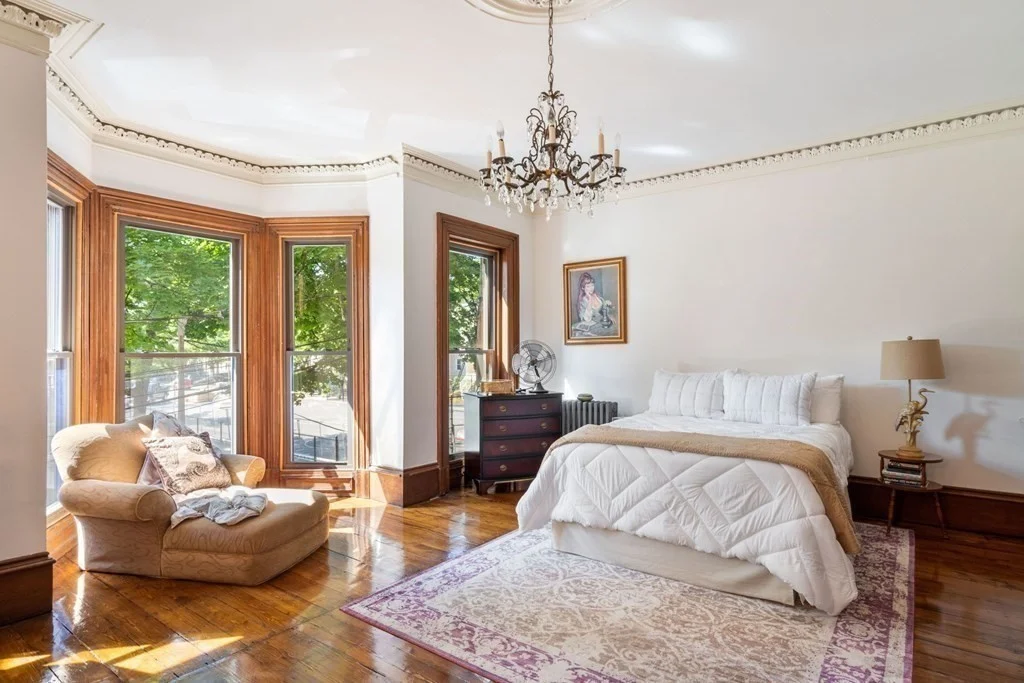 2 bed, 1 bath apartment for rent at 13 Eden St Unit 2, Charlestown — photo 6 of 10
