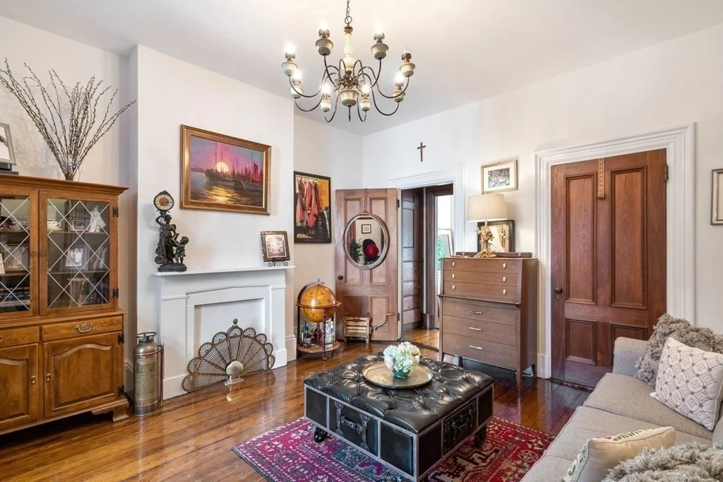 2 bed, 1 bath apartment for rent at 13 Eden St Unit 2, Charlestown — photo 2 of 10