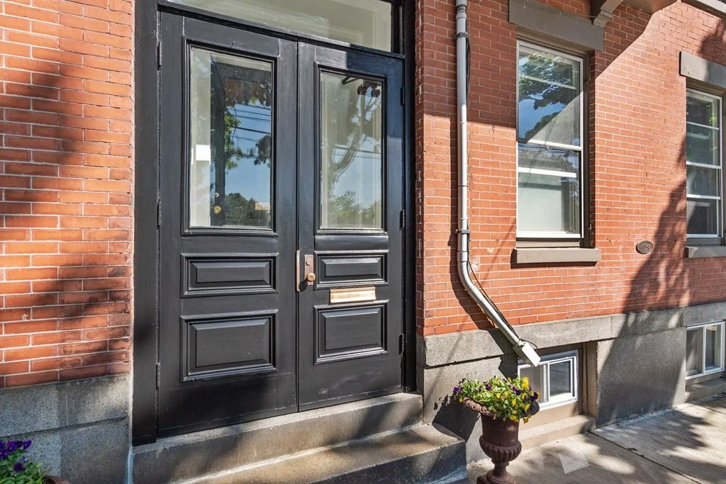 2 bed, 1 bath apartment for rent at 13 Eden St Unit 2, Charlestown — photo 10 of 10