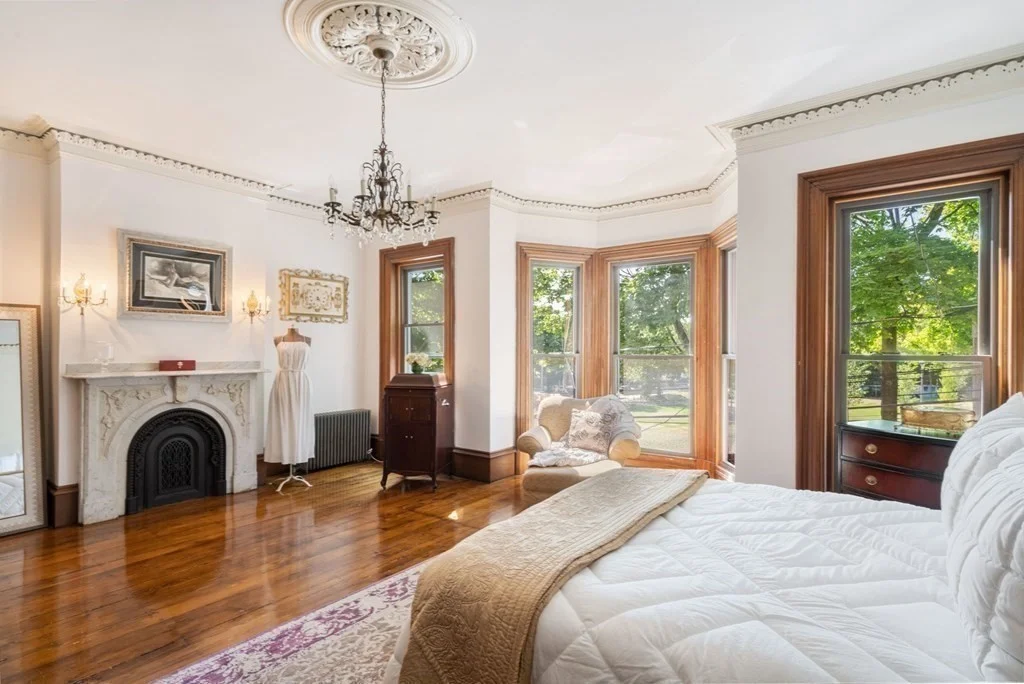 2 bed, 1 bath apartment for rent at 13 Eden St Unit 2, Charlestown