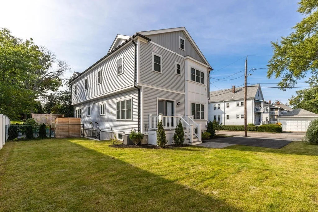 3 bed, 3 bath apartment for rent at 13 Edith Ave Unit 13, Watertown — photo 9 of 33
