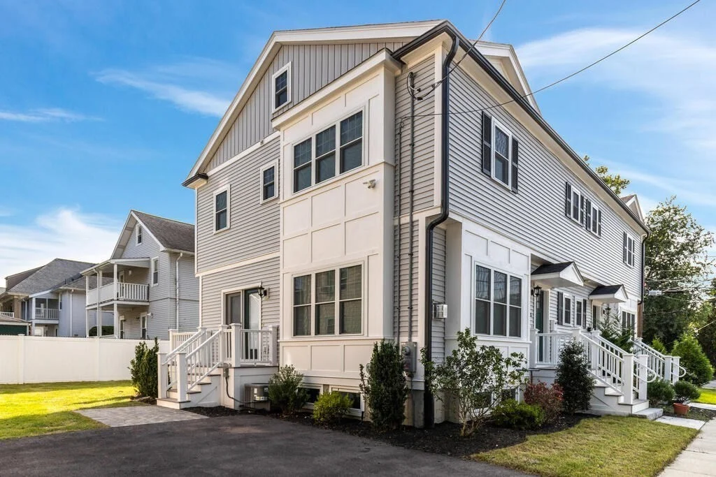 3 bed, 3 bath apartment for rent at 13 Edith Ave Unit 13, Watertown — photo 1 of 33