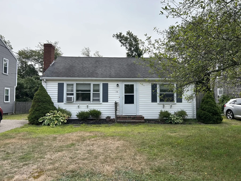 2 bed, 1 bath apartment for rent at 13 Ermine, Scituate — photo 7 of 7