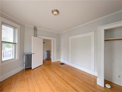 3 bed, 1 bath apartment for rent at 13 Farragut Ave Unit 2, West Somerville — photo 10 of 18