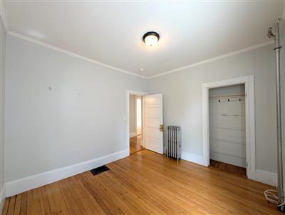 3 bed, 1 bath apartment for rent at 13 Farragut Ave Unit 2, West Somerville — photo 14 of 18