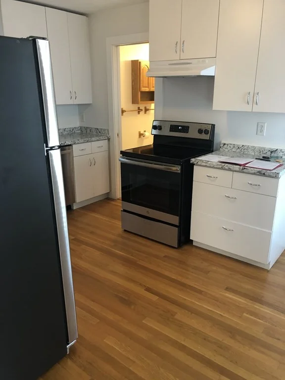 2 bed, 1 bath apartment for rent at 13 Florence St Unit 1, Natick — photo 9 of 12