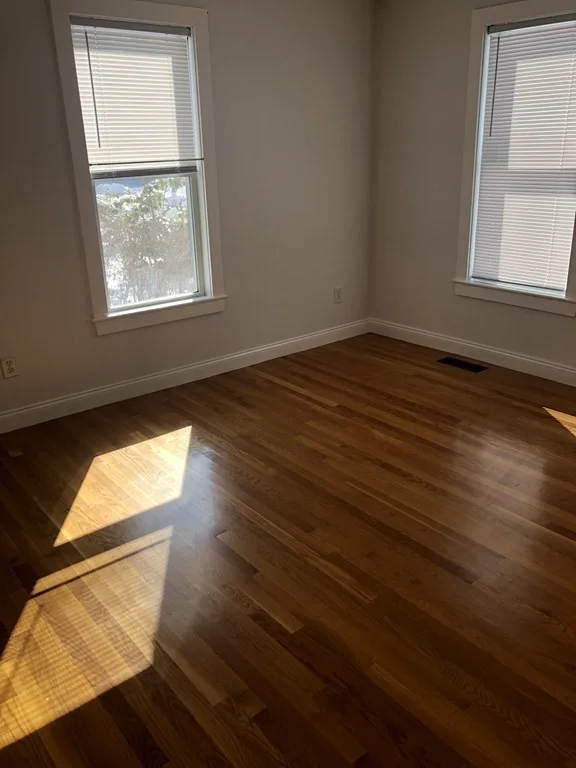 2 bed, 1 bath apartment for rent at 13 Florence St Unit 1, Natick — photo 4 of 12