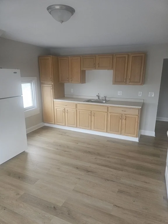 2 bed, 1 bath apartment for rent at 13 Flume Rd Unit 4, Magnolia