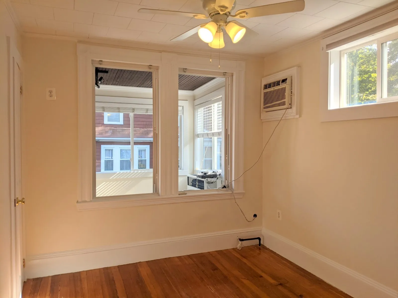 1.5 bed, 1 bath apartment for rent at 13 Garden Ter Unit 13, Malden — photo 10 of 29