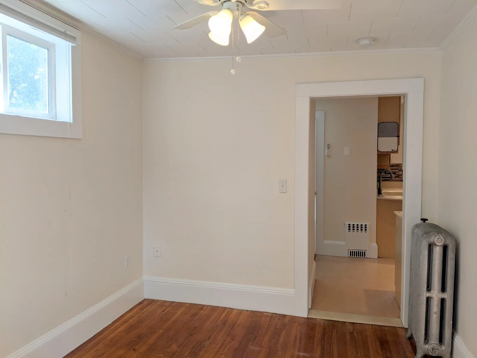 1.5 bed, 1 bath apartment for rent at 13 Garden Ter Unit 2, Malden — photo 9 of 26
