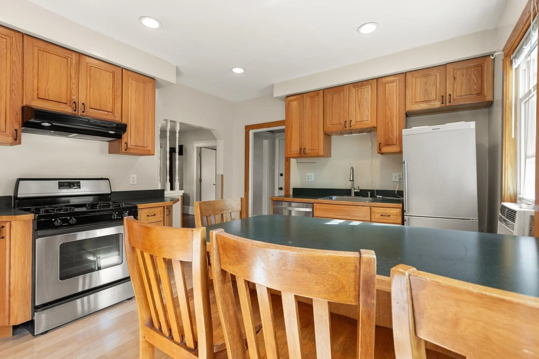 2 bed, 1 bath apartment for rent at 13 Garrison Ave Unit 2, Teele Square — photo 4 of 18