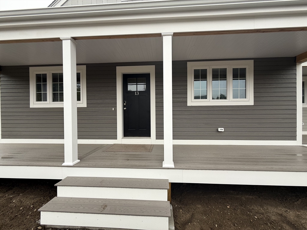 2 bed, 1 bath apartment for rent at 13 Glacier Path Unit 13, Middleboro — photo 3 of 15