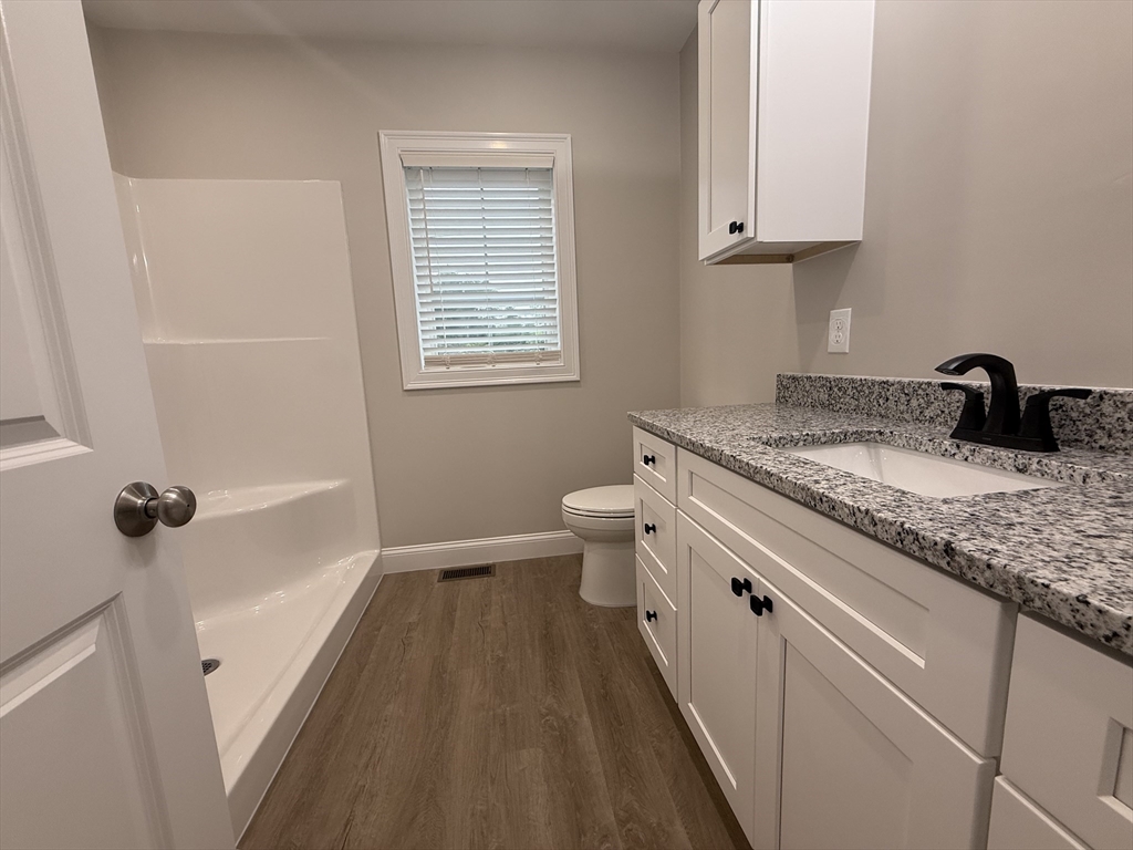 2 bed, 1 bath apartment for rent at 13 Glacier Path Unit 13, Middleboro — photo 9 of 15