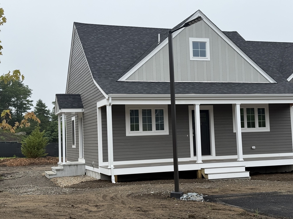 2 bed, 1 bath apartment for rent at 13 Glacier Path Unit 13, Middleboro — photo 2 of 15