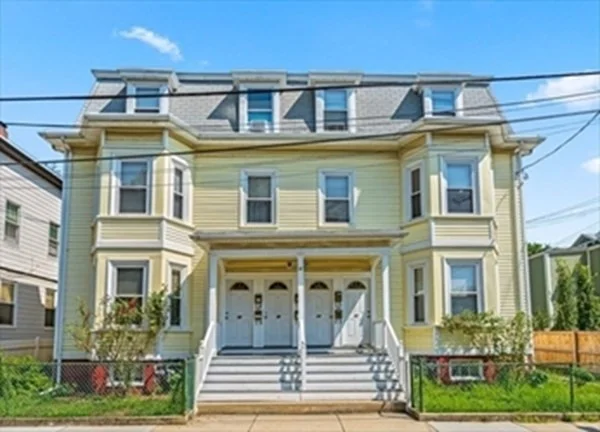 2 bed, 1 bath apartment for rent at 13 Glenwood Ave Unit 2, Cambridgeport