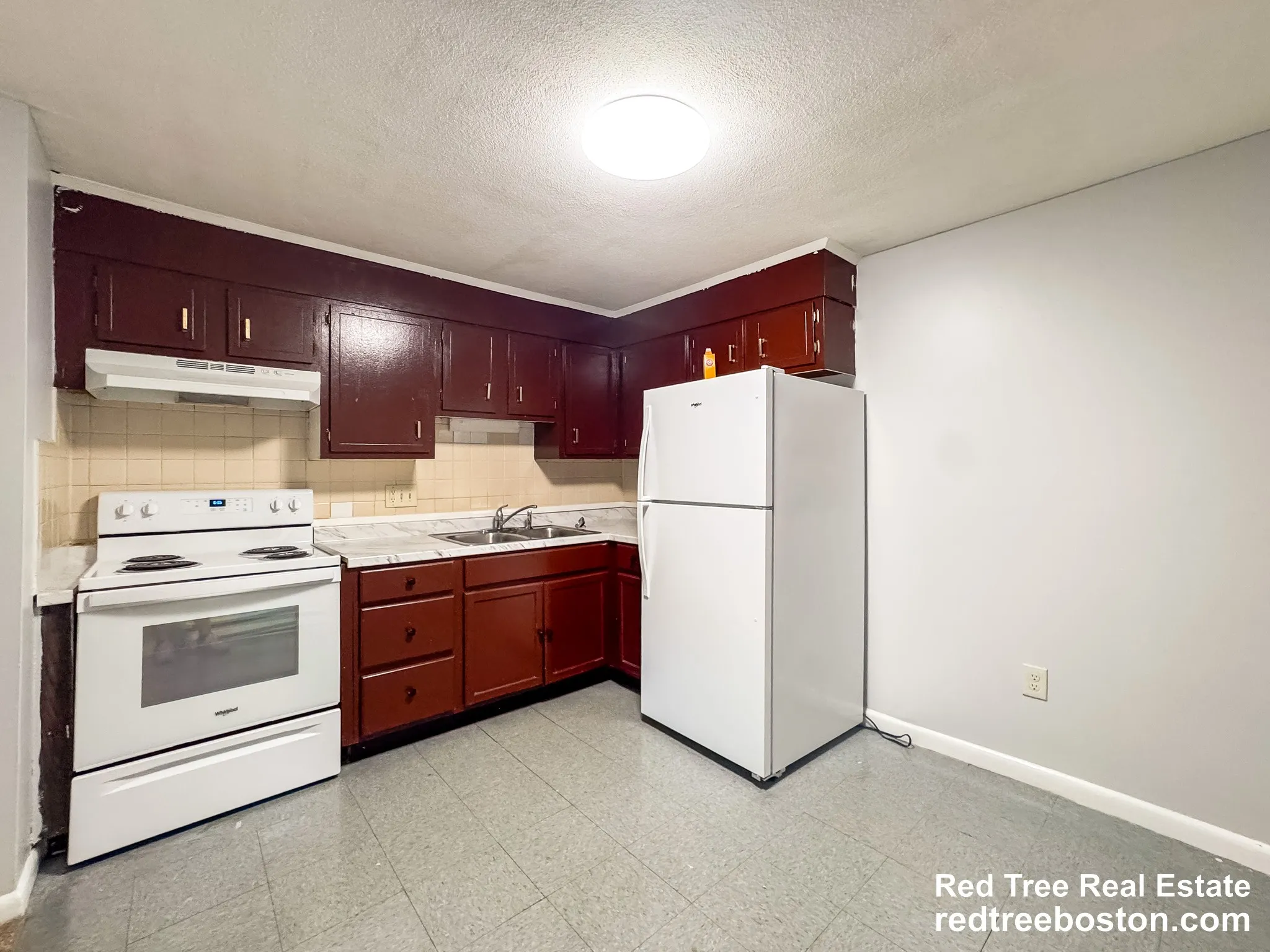 2 bed, 1 bath apartment for rent at 13 Granite St Unit 1, Methuen — photo 4 of 15