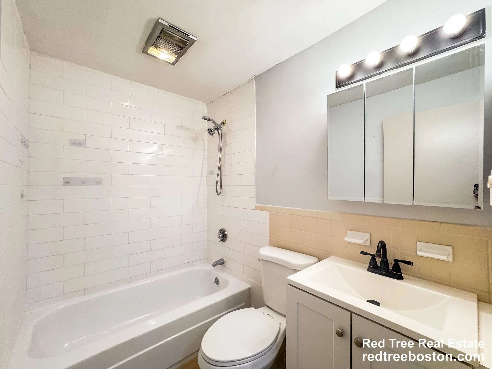 2 bed, 1 bath apartment for rent at 13 Granite St Unit 1, Methuen — photo 9 of 15