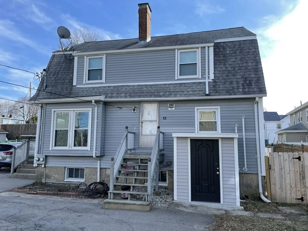 2 bed, 1 bath apartment for rent at 13 Grant Pl Unit 2, Quincy — photo 2 of 10
