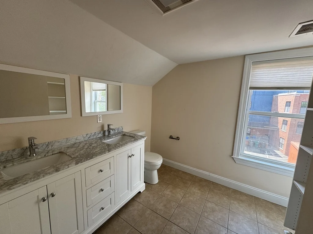 4 bed, 2 bath apartment for rent at 13 Grant St Unit 2, Dorchester — photo 10 of 21