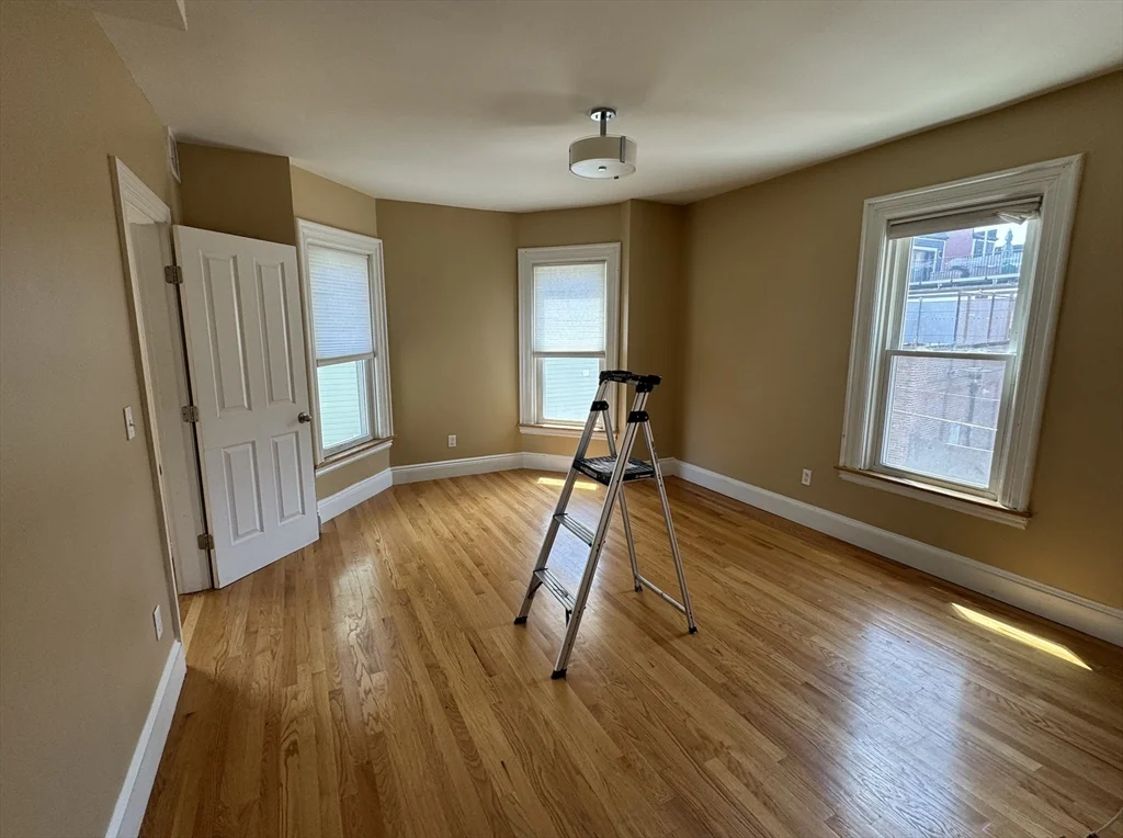 4 bed, 2 bath apartment for rent at 13 Grant St Unit 2, Dorchester — photo 3 of 21